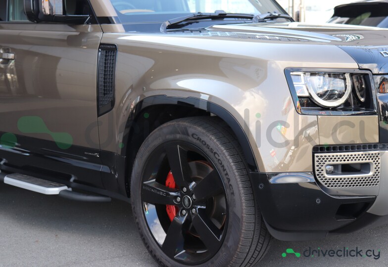 Land Rover Defender Gold
