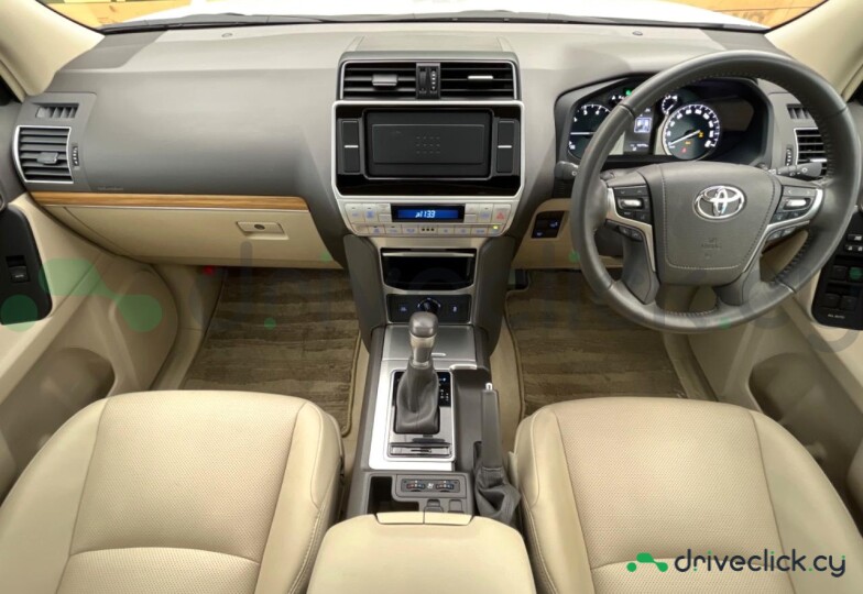 Toyota Land Cruiser Prado White