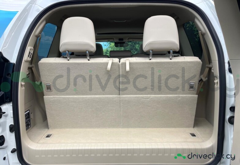 Toyota Land Cruiser Prado White