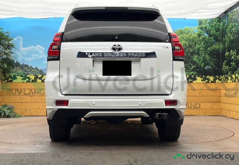 Toyota Land Cruiser Prado White