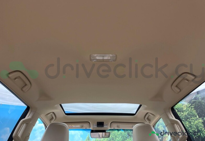 Toyota Land Cruiser Prado White