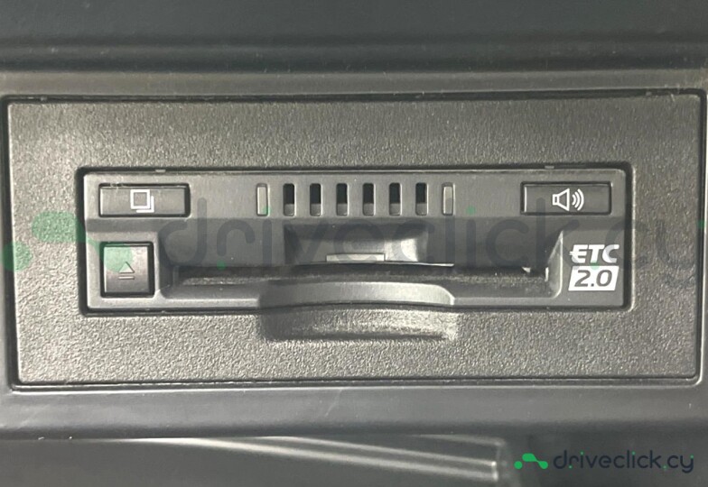 Toyota Land Cruiser Prado Белый