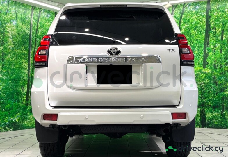 Toyota Land Cruiser Prado Белый
