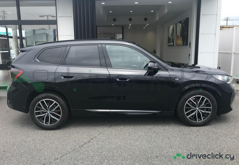BMW X1 Black