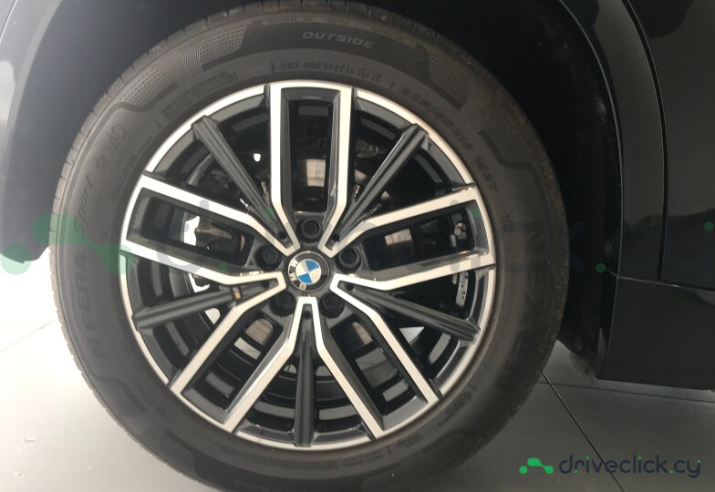 BMW X1 Black