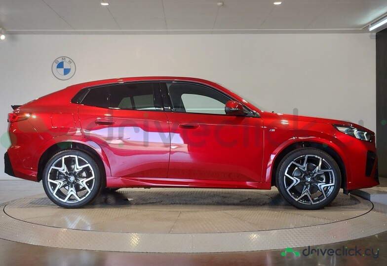 BMW X2 Red
