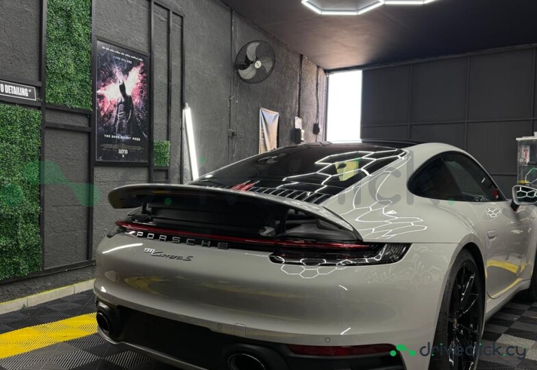 Porsche 911 White