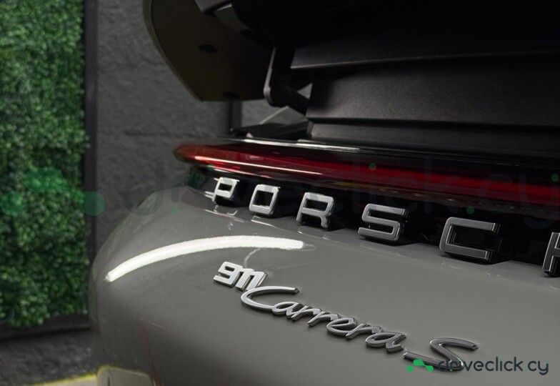 Porsche 911 White