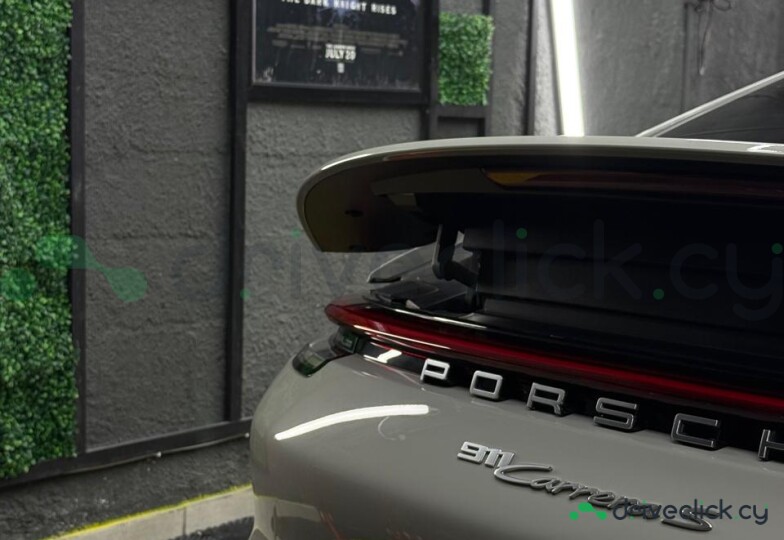 Porsche 911 White