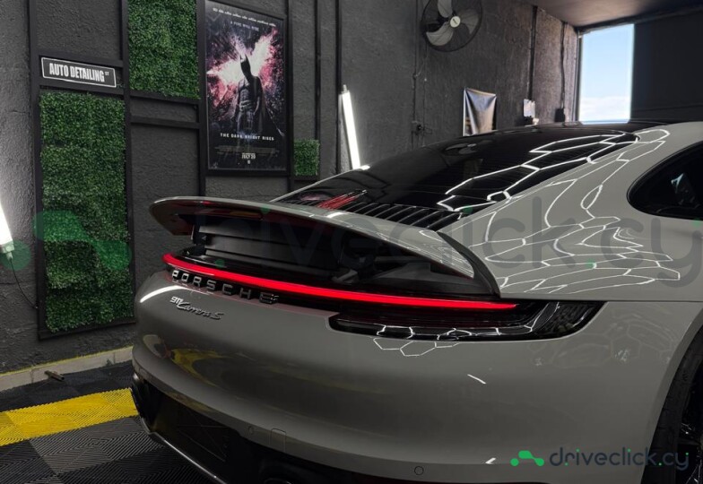 Porsche 911 White