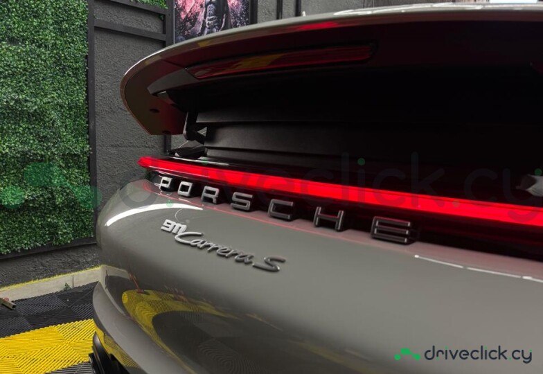 Porsche 911 White