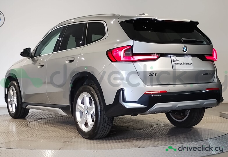 BMW X1 White