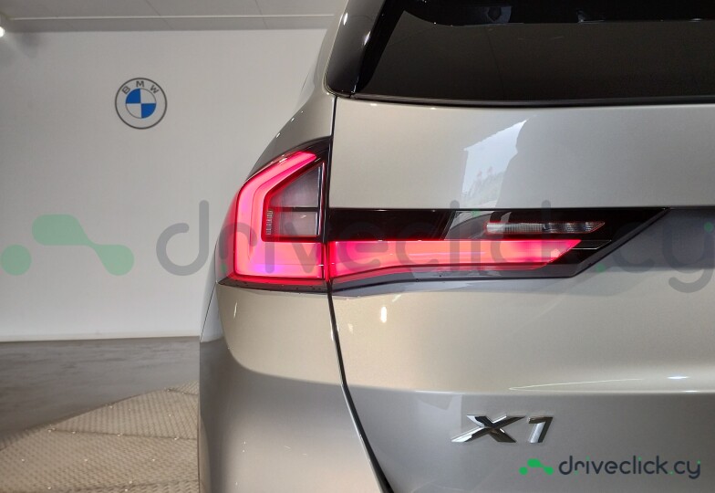 BMW X1 White