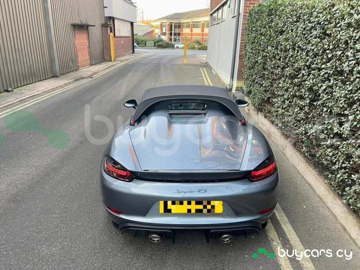 Porsche 718 Grey