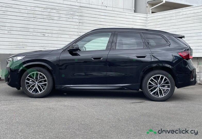 BMW X1 Black