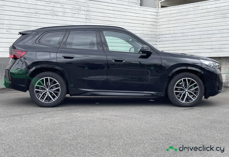 BMW X1 Black