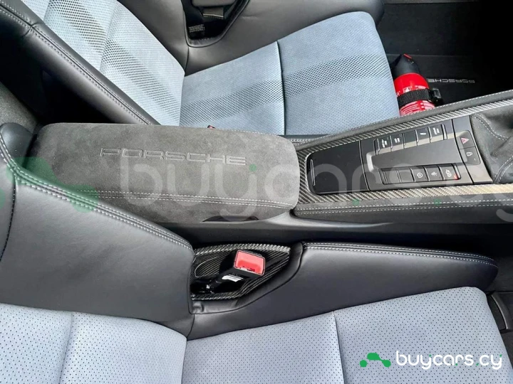 Porsche 718 Grey