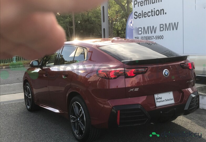 BMW X2 Red