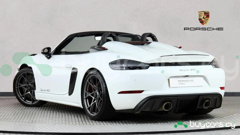 Porsche 718 White