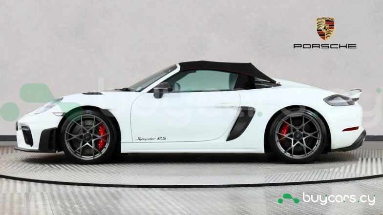 Porsche 718 White
