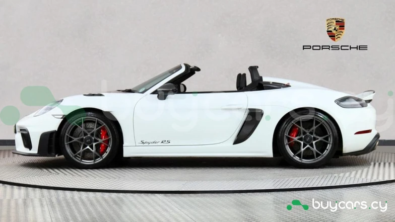 Porsche 718 White