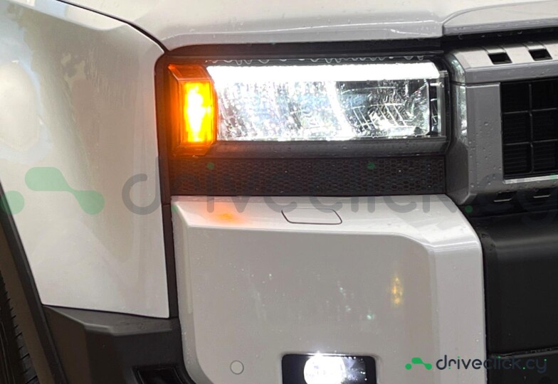 Toyota Land Cruiser 250 White