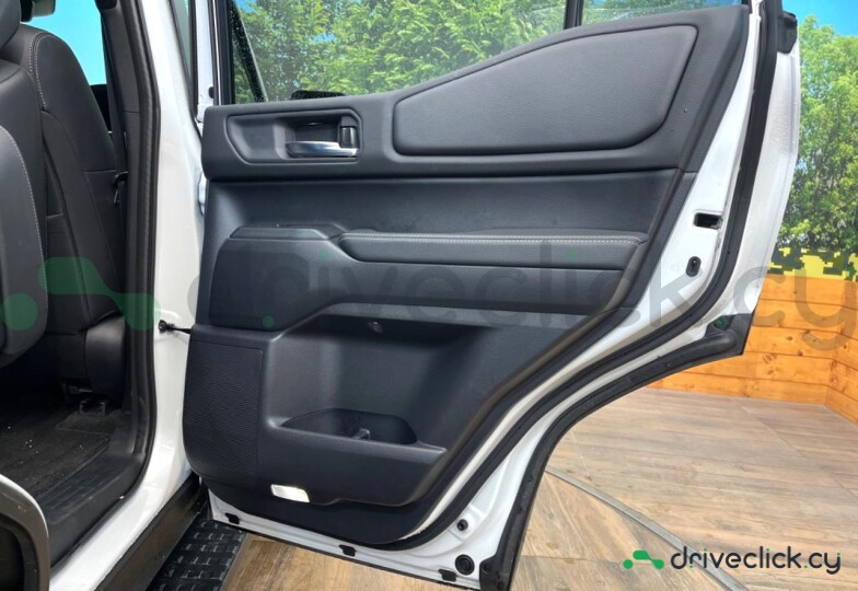 Toyota Land Cruiser 250 White