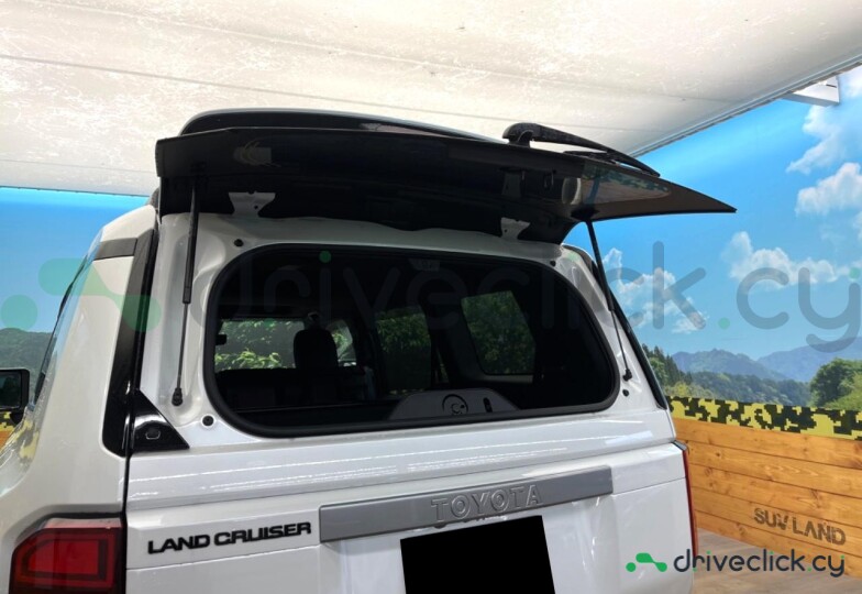 Toyota Land Cruiser 250 White