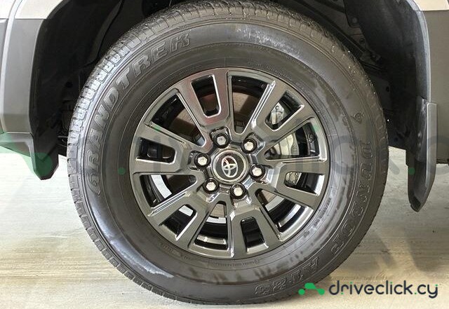 Toyota Land Cruiser 250 Brown