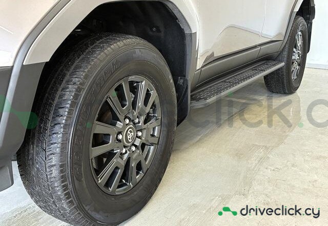Toyota Land Cruiser 250 Brown