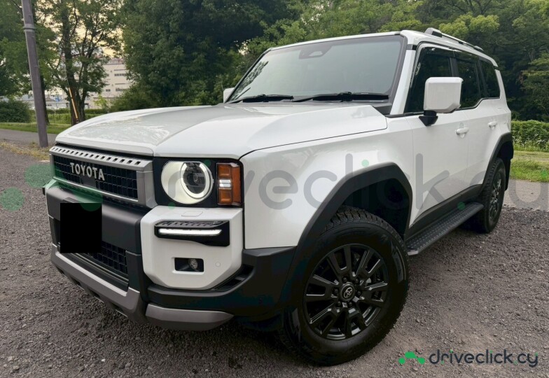 Toyota Land Cruiser 250 White