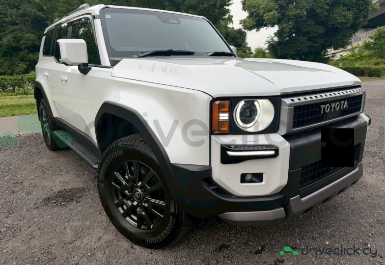 Toyota Land Cruiser 250 White