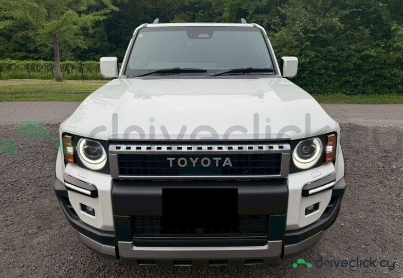 Toyota Land Cruiser 250 White