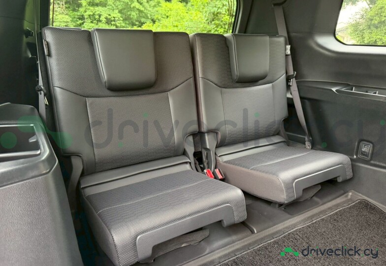 Toyota Land Cruiser 250 White