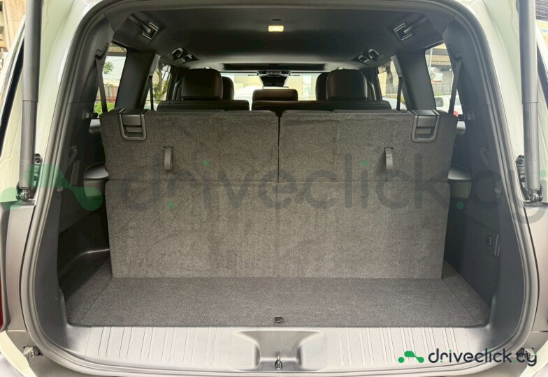 Toyota Land Cruiser 250 White