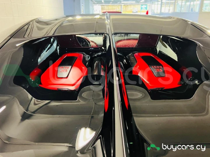 Bugatti Chiron Black