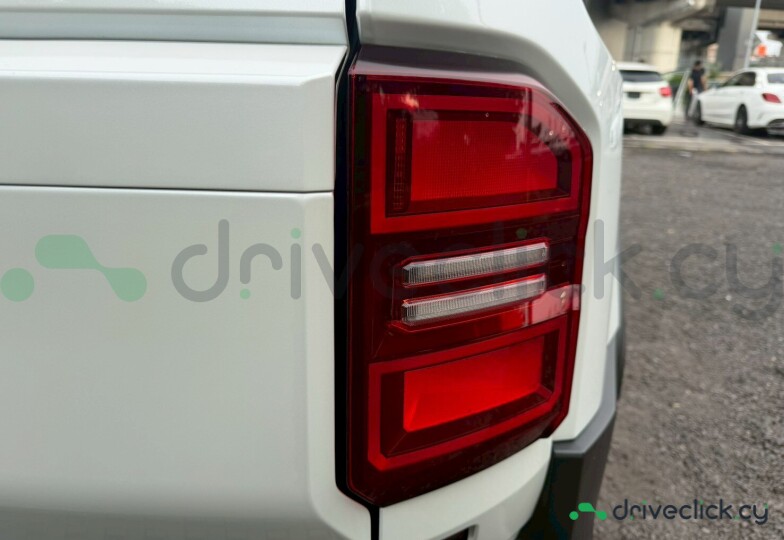 Toyota Land Cruiser 250 White