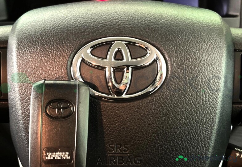 Toyota Land Cruiser Beige