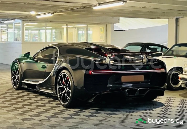 Bugatti Chiron Black