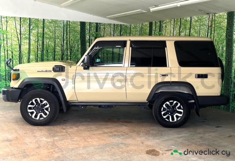 Toyota Land Cruiser Beige