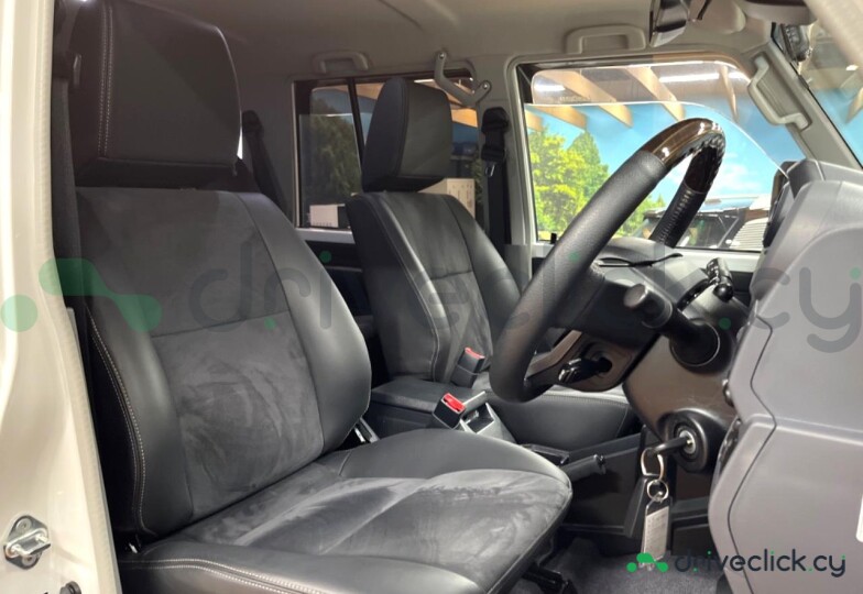 Toyota Land Cruiser White
