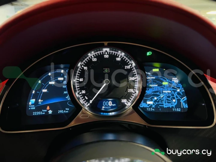 Bugatti Chiron Black