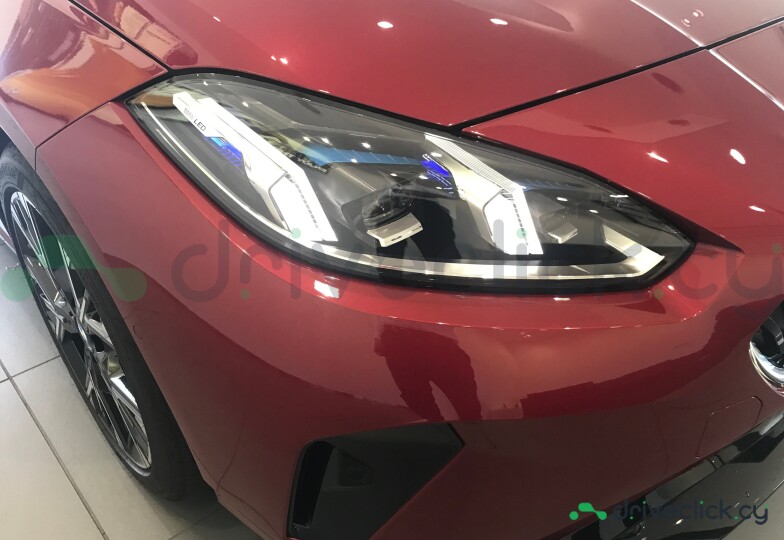 BMW 2 series Red