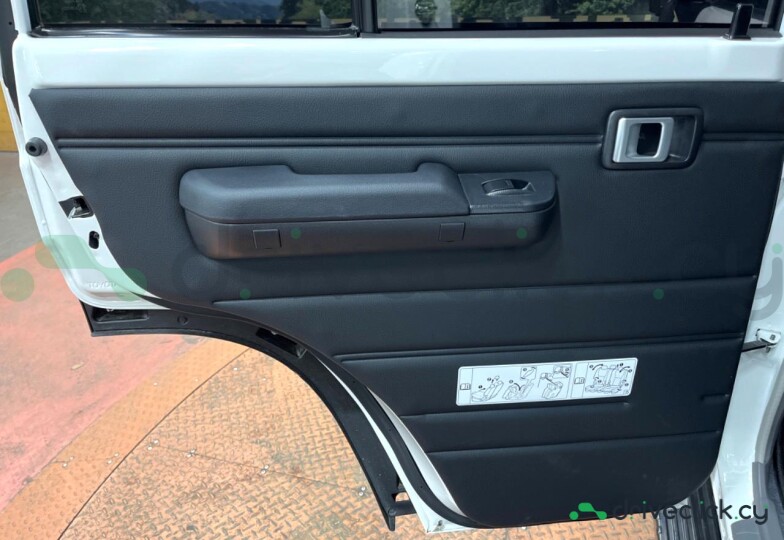 Toyota Land Cruiser White