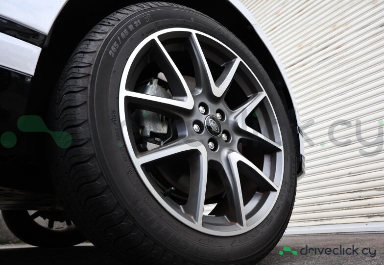 Land Rover Range Rover Velar White