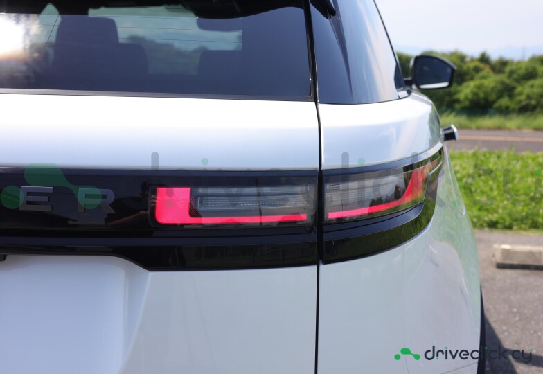 Land Rover Range Rover Velar White