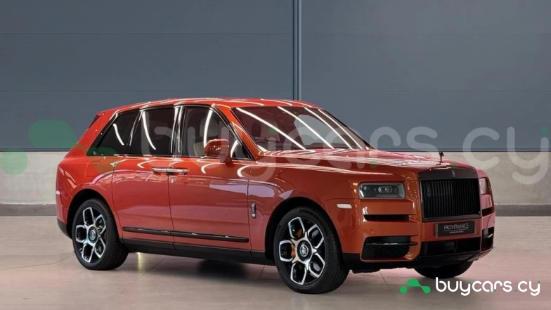Rolls-Royce Cullinan Orange