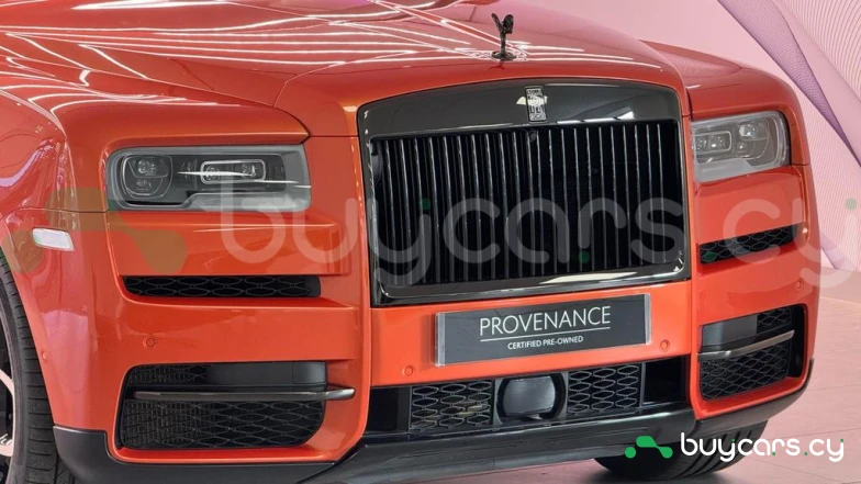 Rolls-Royce Cullinan Orange