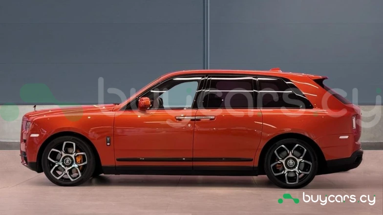 Rolls-Royce Cullinan Orange