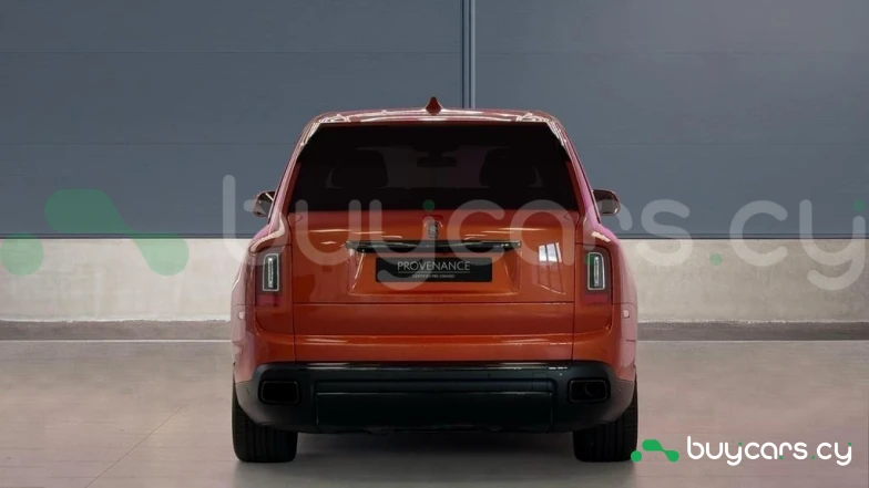 Rolls-Royce Cullinan Orange
